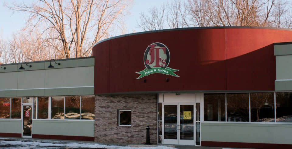 JT's Pizza &amp; Spirits Restaurants in Grand Rapids, MI