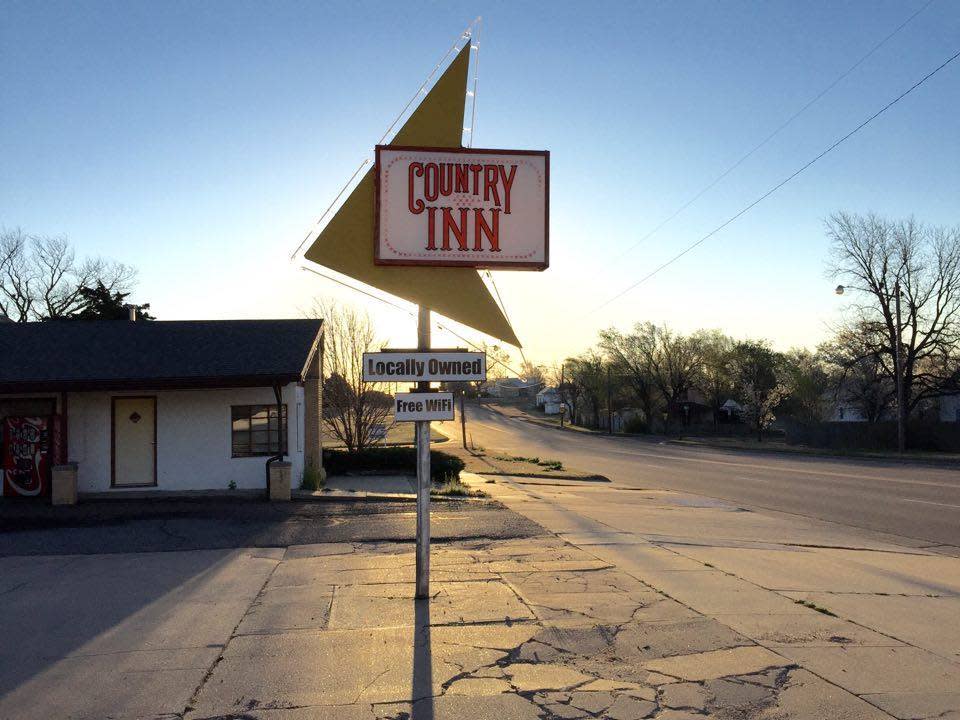 Country Inn Motel Larned, KS 67550