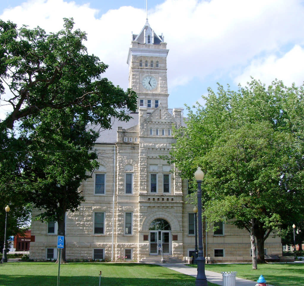 Clay County Courthouse Clay Center, KS 67432