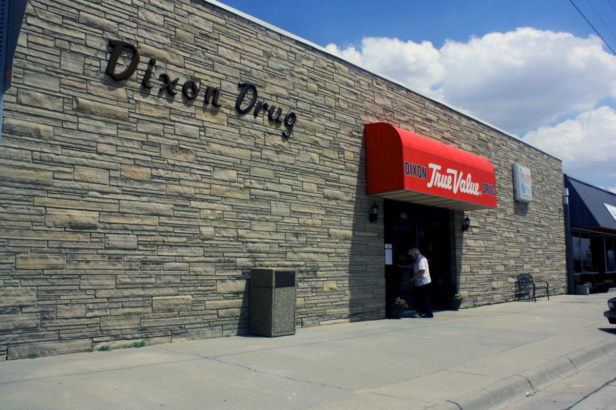 Dixon Drug Tribune, KS 67879