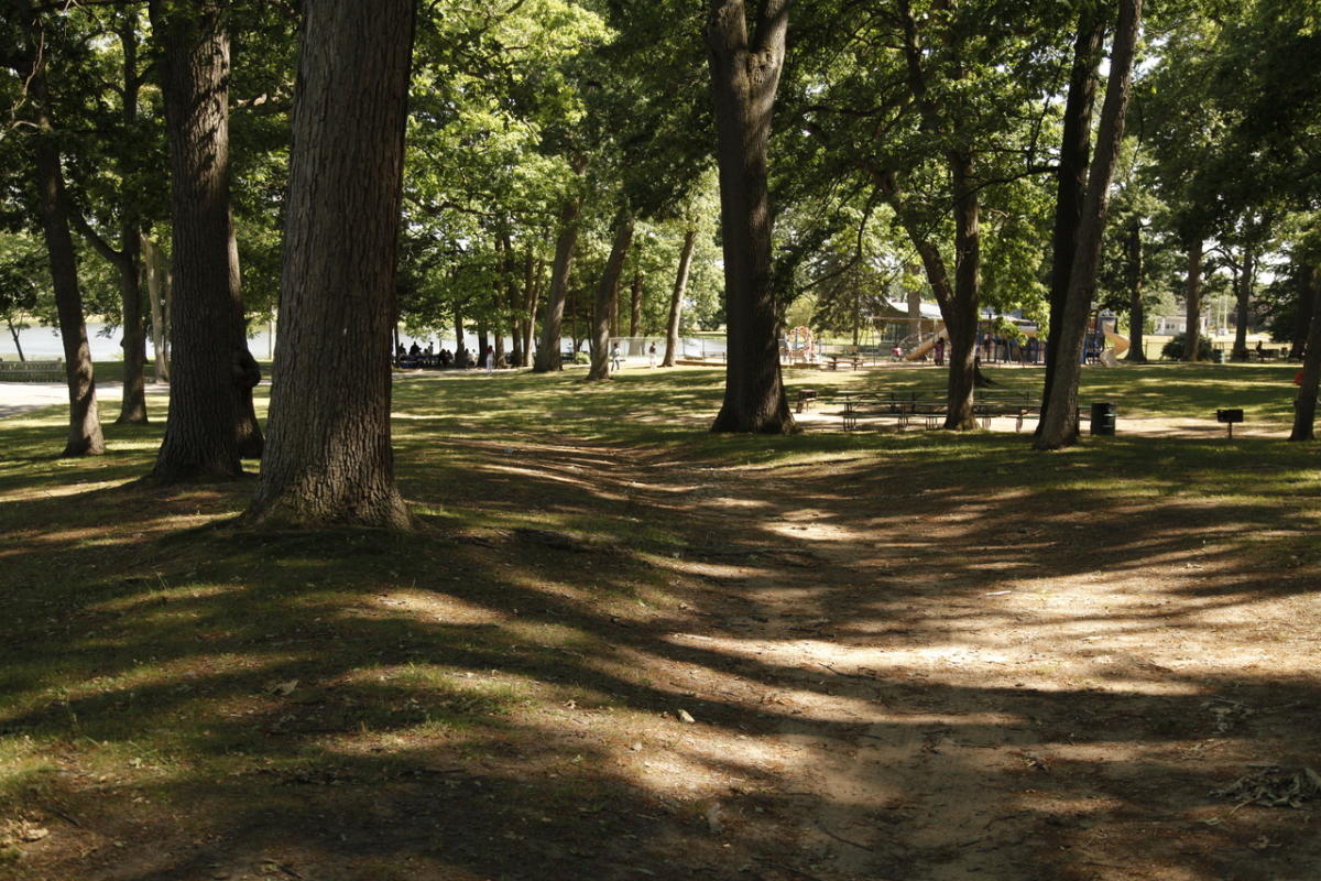 Richmond Park Trail Parks in Grand Rapids, MI