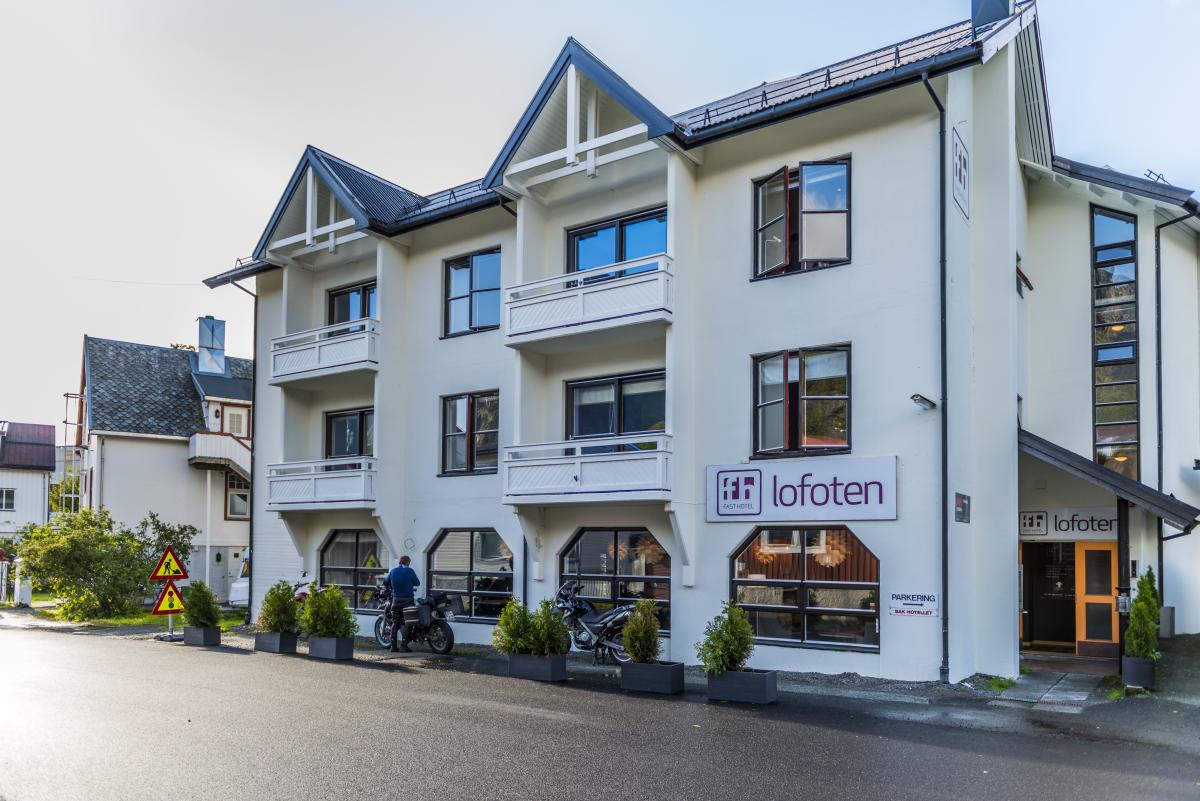 Fast Hotel Lofoten Hotels Svolvær Norway