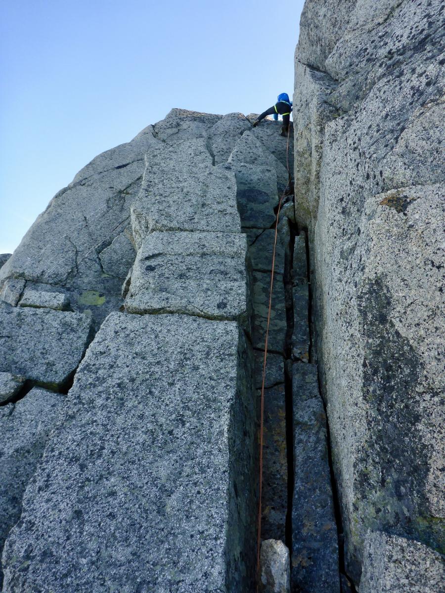Climbing Storsteinsfjellet via the east ridge