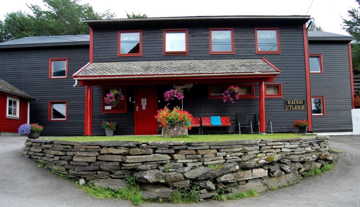 Haugo house & cabins for rent Apartments Voss Norway