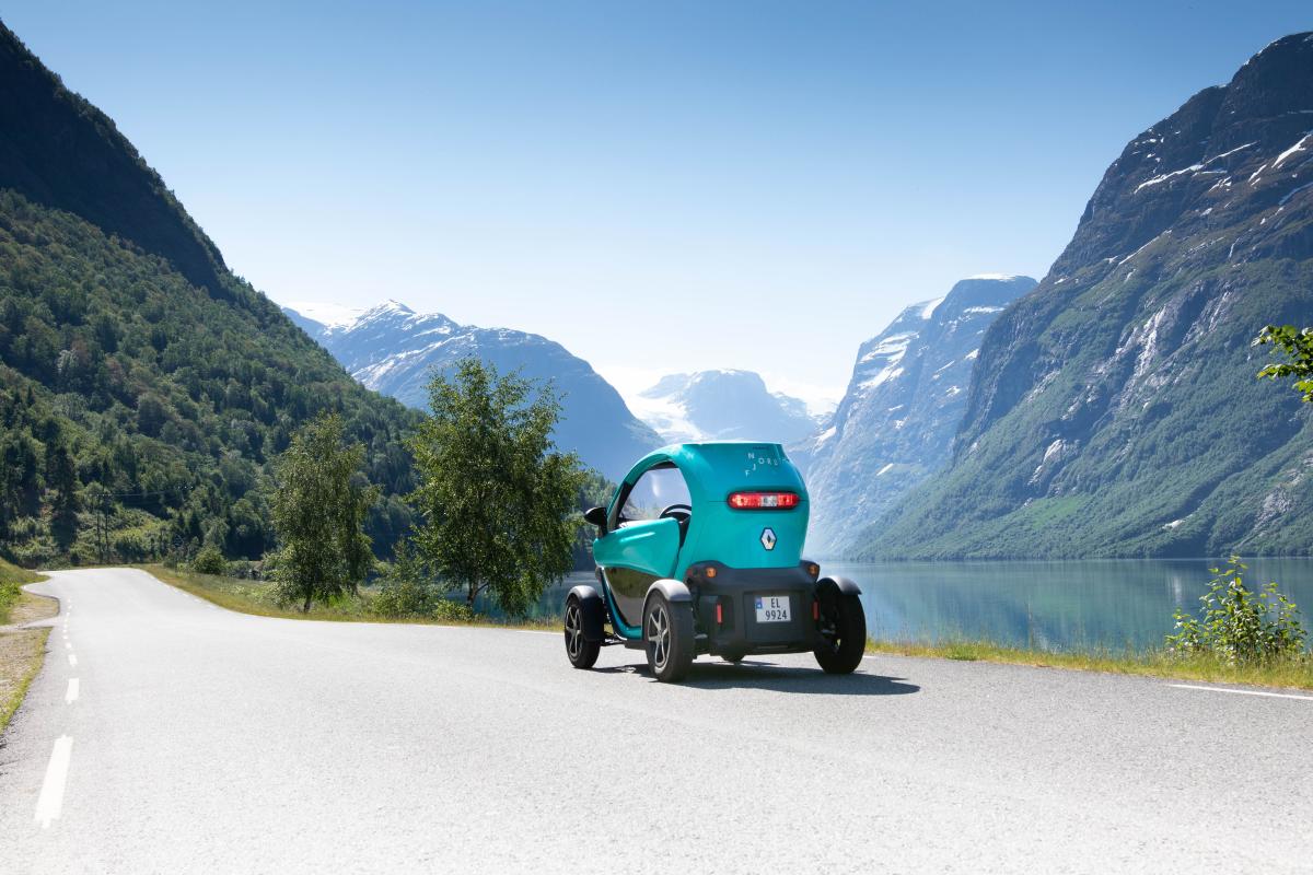 Rent an electric car in the Lodalen valley Car Rental Stryn Norway