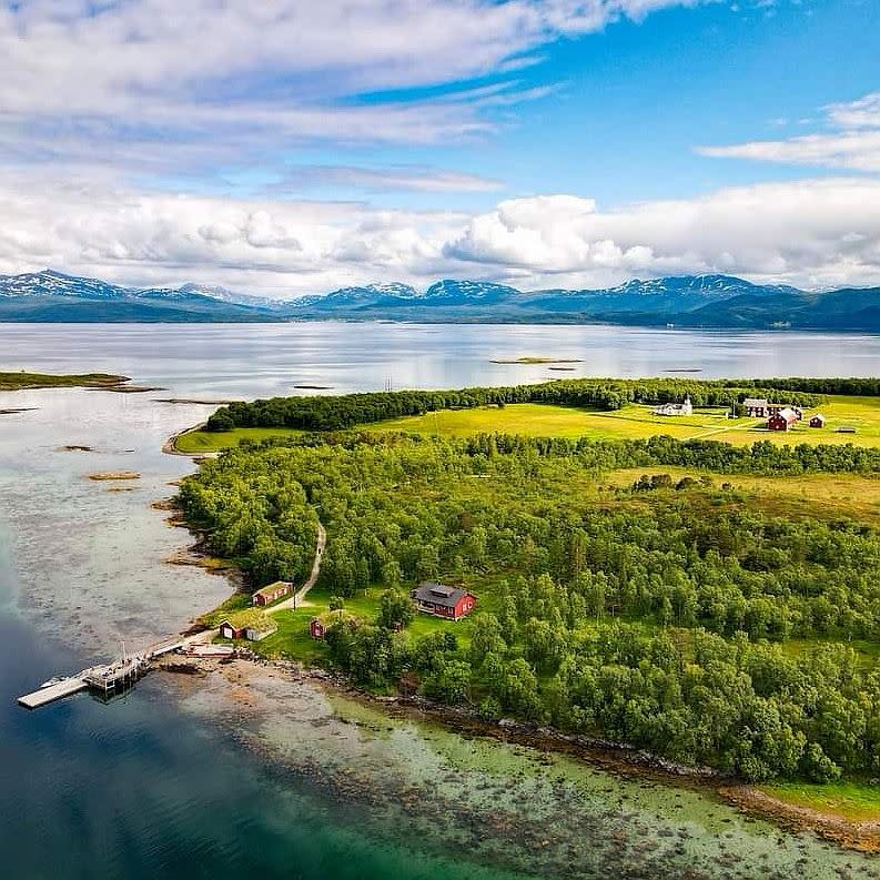 Guided cultural walk on Tranøya Island