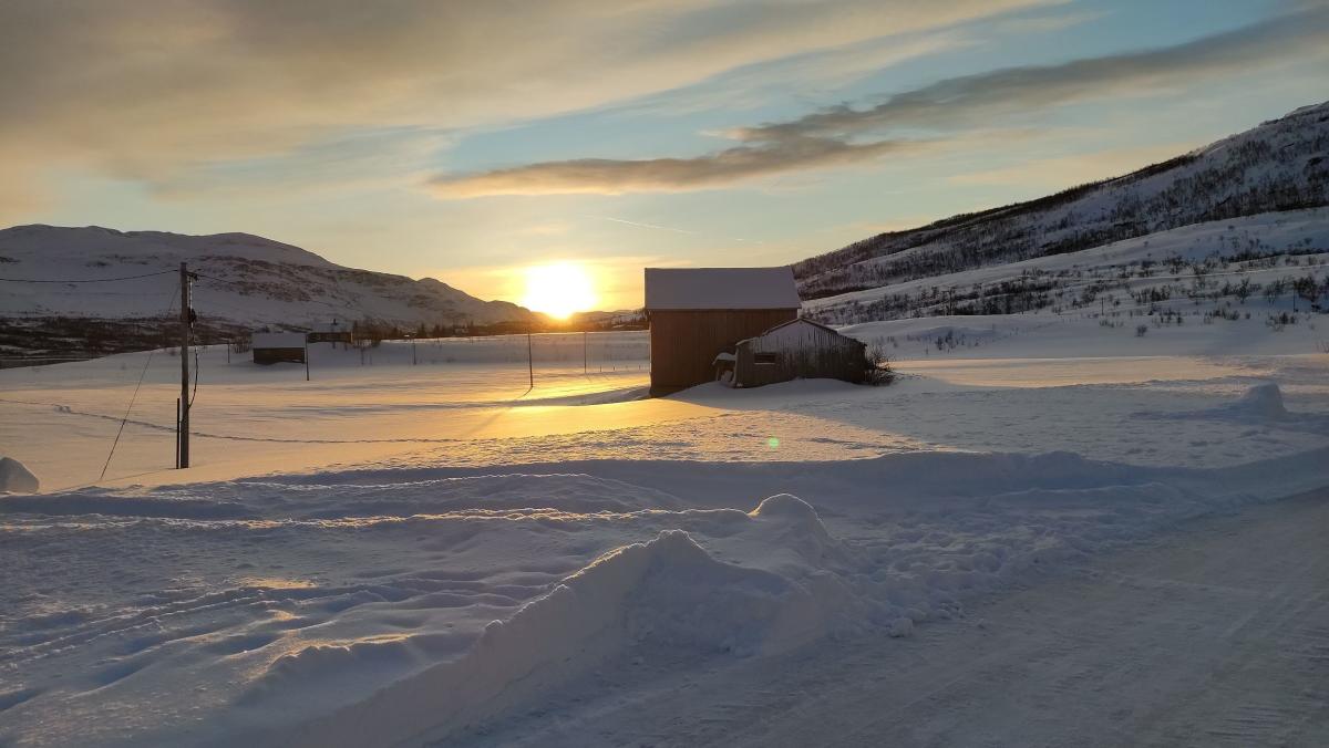 Bed & Breakfast Overnight in the house at the fjord Go Through Hostels & Guesthouses