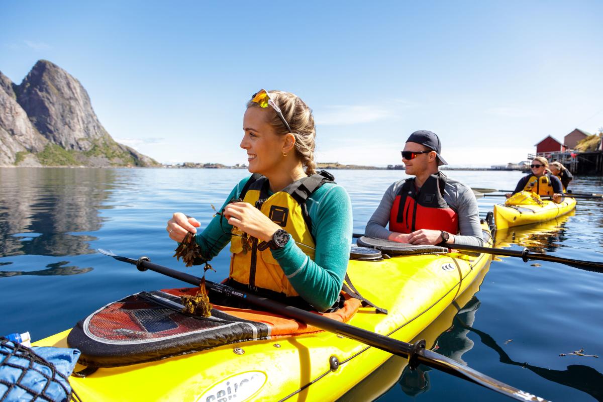 Kajakkpadling i Reinefjorden Reine Paddling Canoeing & Kayaking