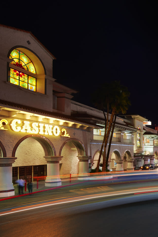 gold coast casino hotel las vegas