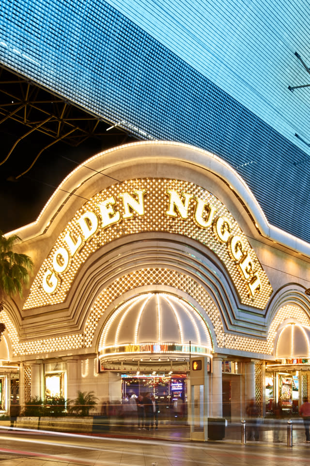 size of golden nugget casino las vegas