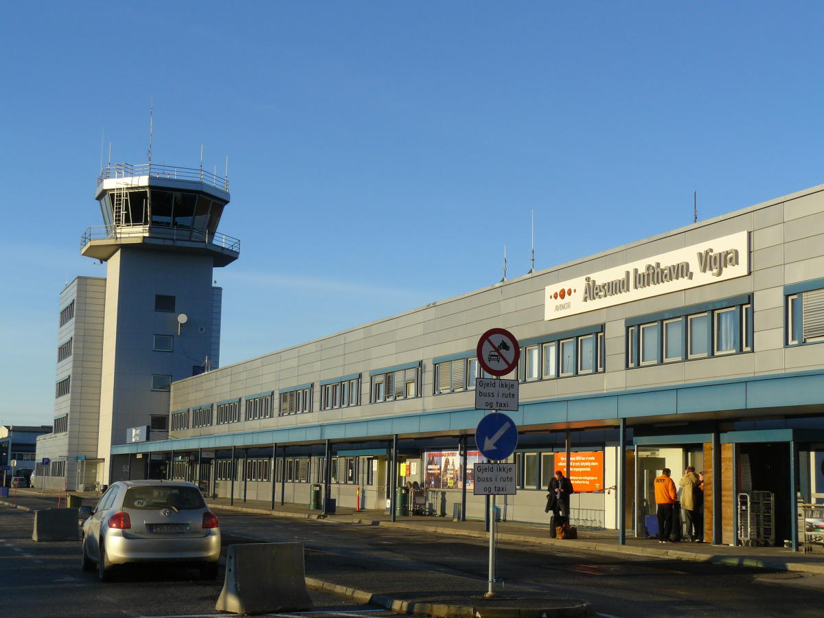 alesund airport vigra air travel vigra norway