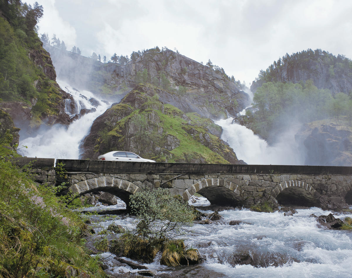 Latefoss Waterfall Sightseeing Odda Norway