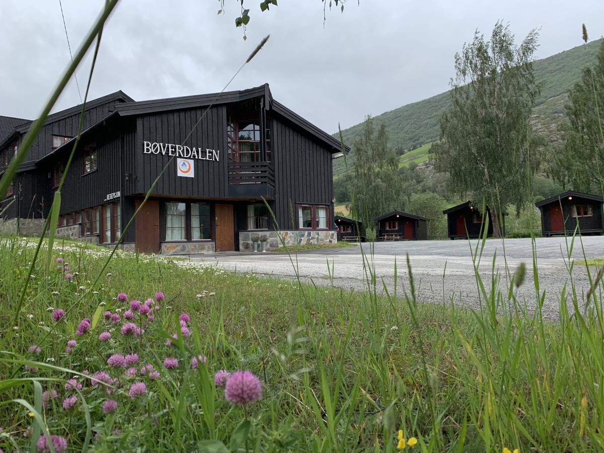 Bøverdalen Vandrerhjem | Hostel and Cabins