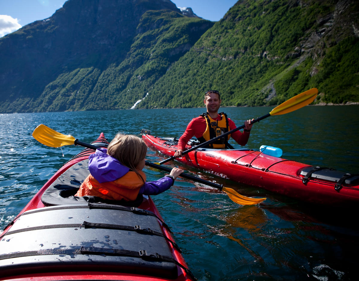 Guided kayak trips - Active Geiranger