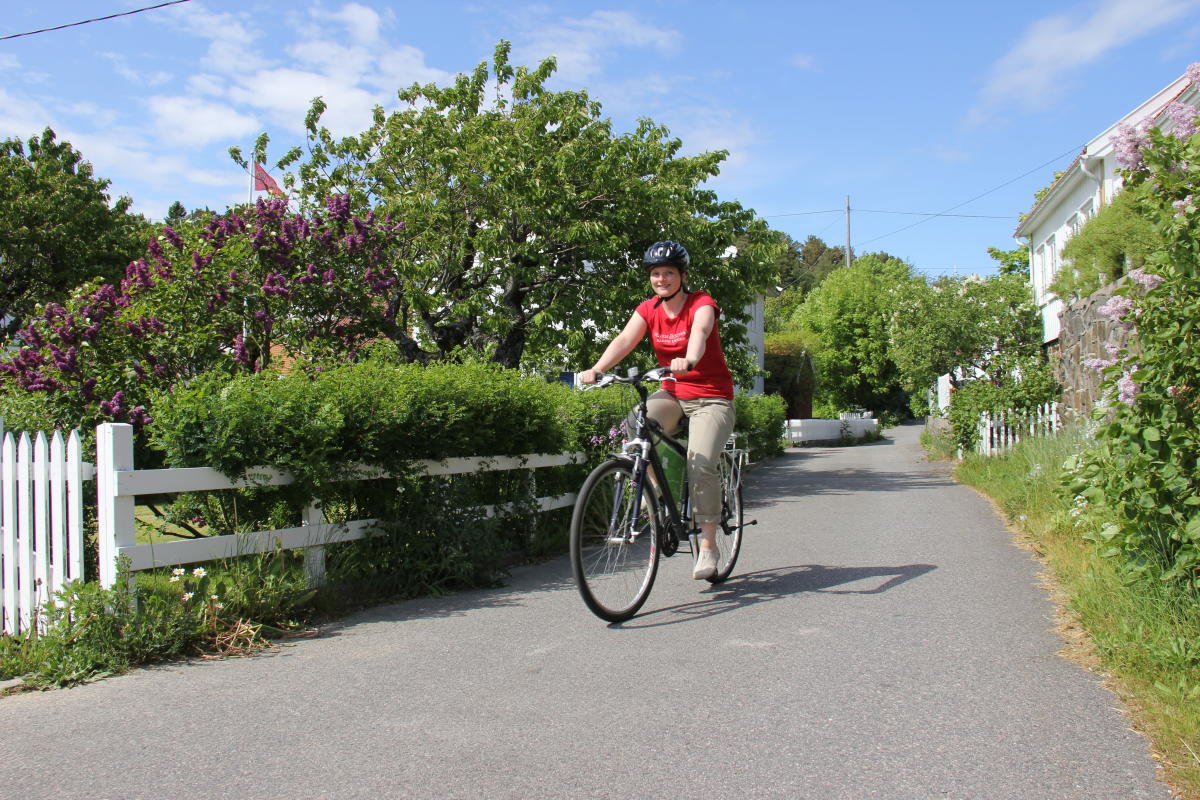 bike trip on the island of tromoy biking arendal norway