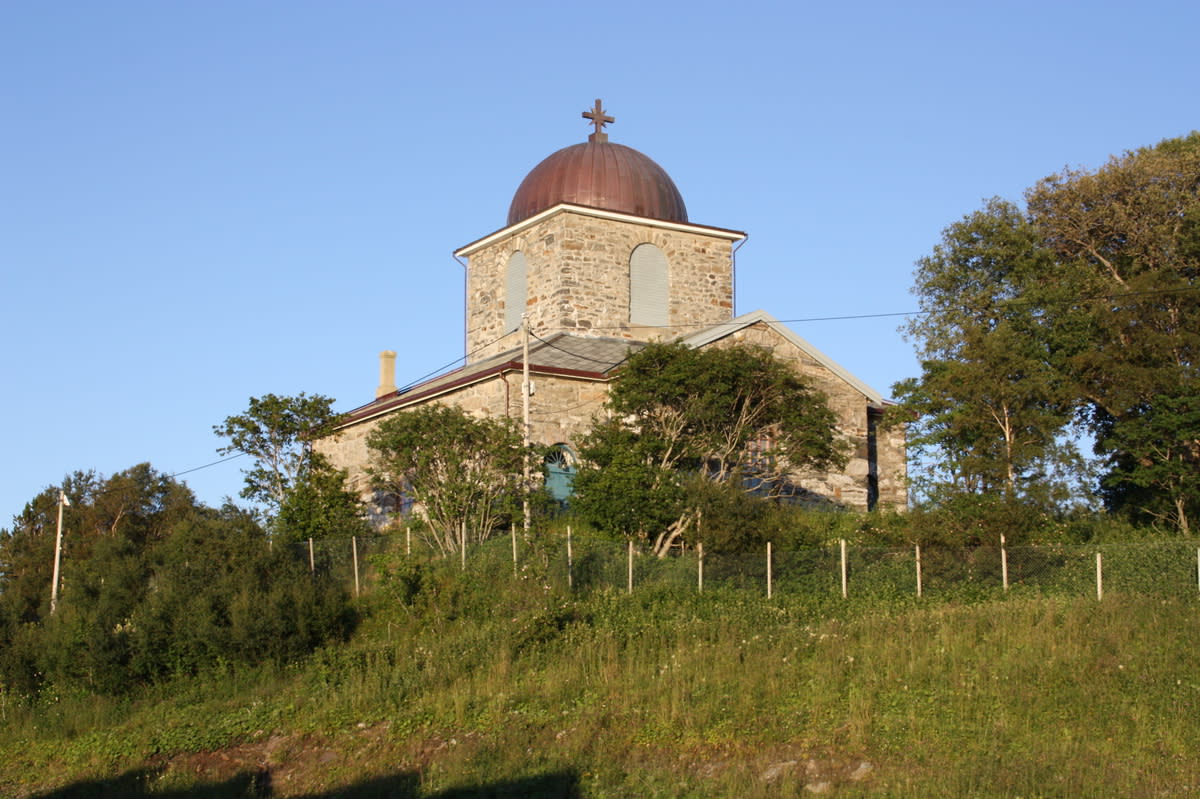 Hitra church