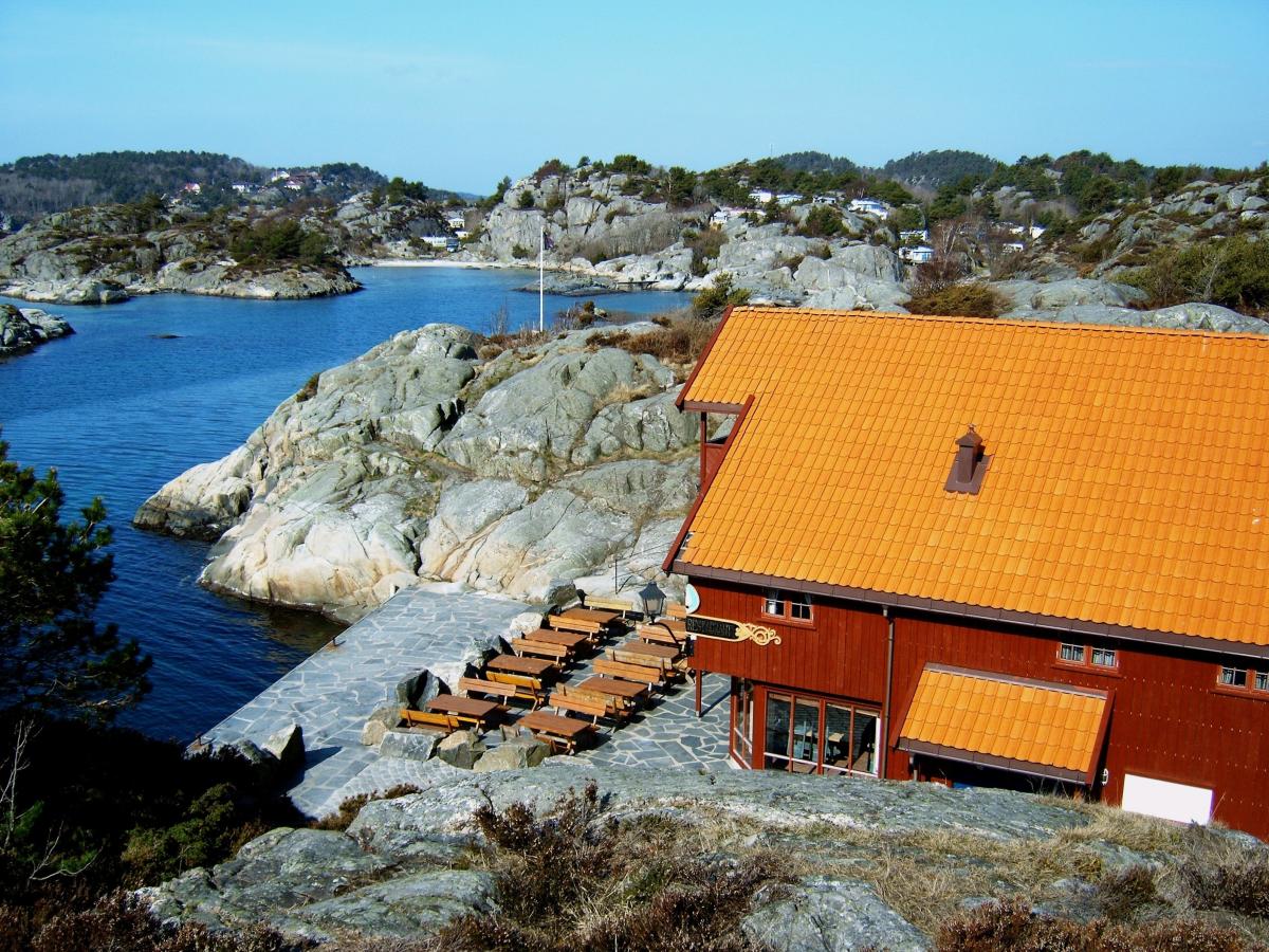 Brygga Restaurant at Skottevik