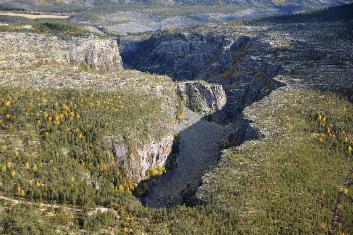 Jutulhogget Canyon