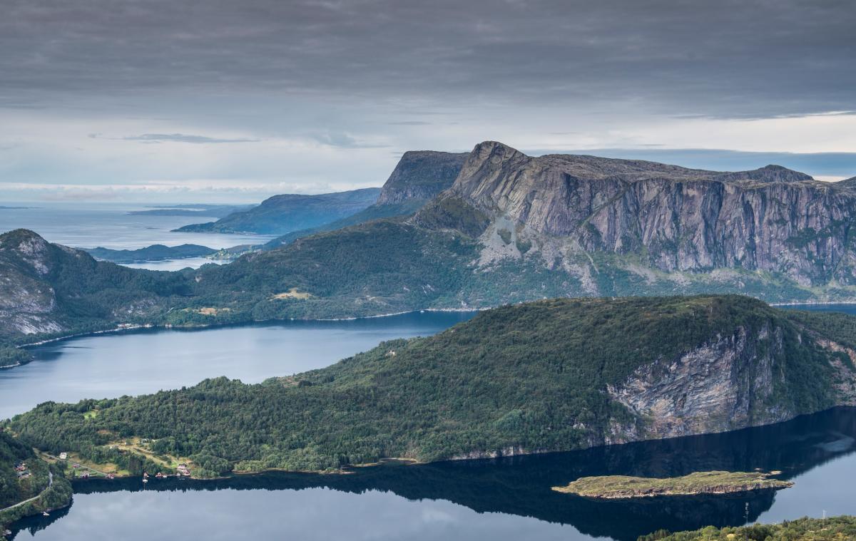 Lihesten | Hiking | Hyllestad | Norway