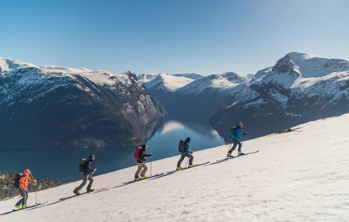 Ski Touring Week in the Sunnmøre Alps