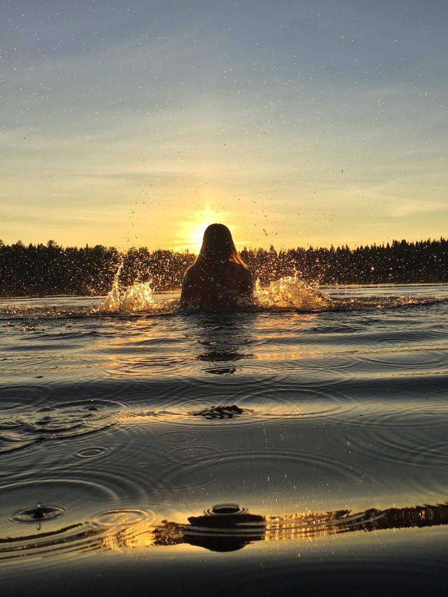 Swimming in the river and mountain lakes in Gol