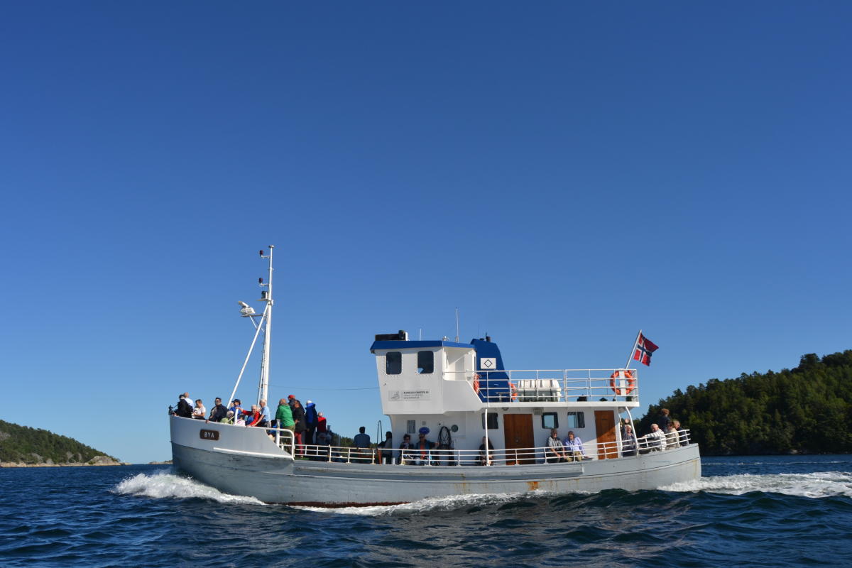 Boat sightseeing with M/B Øya Lillesand - Kristiansand ...