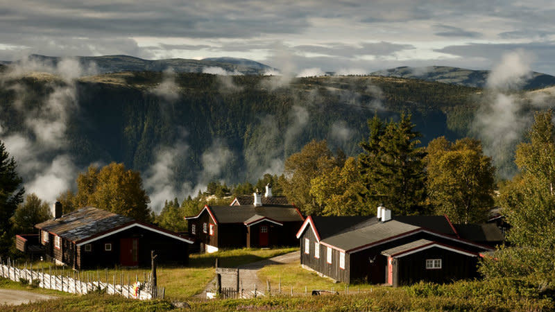 Easy hikes in great mountain terrain