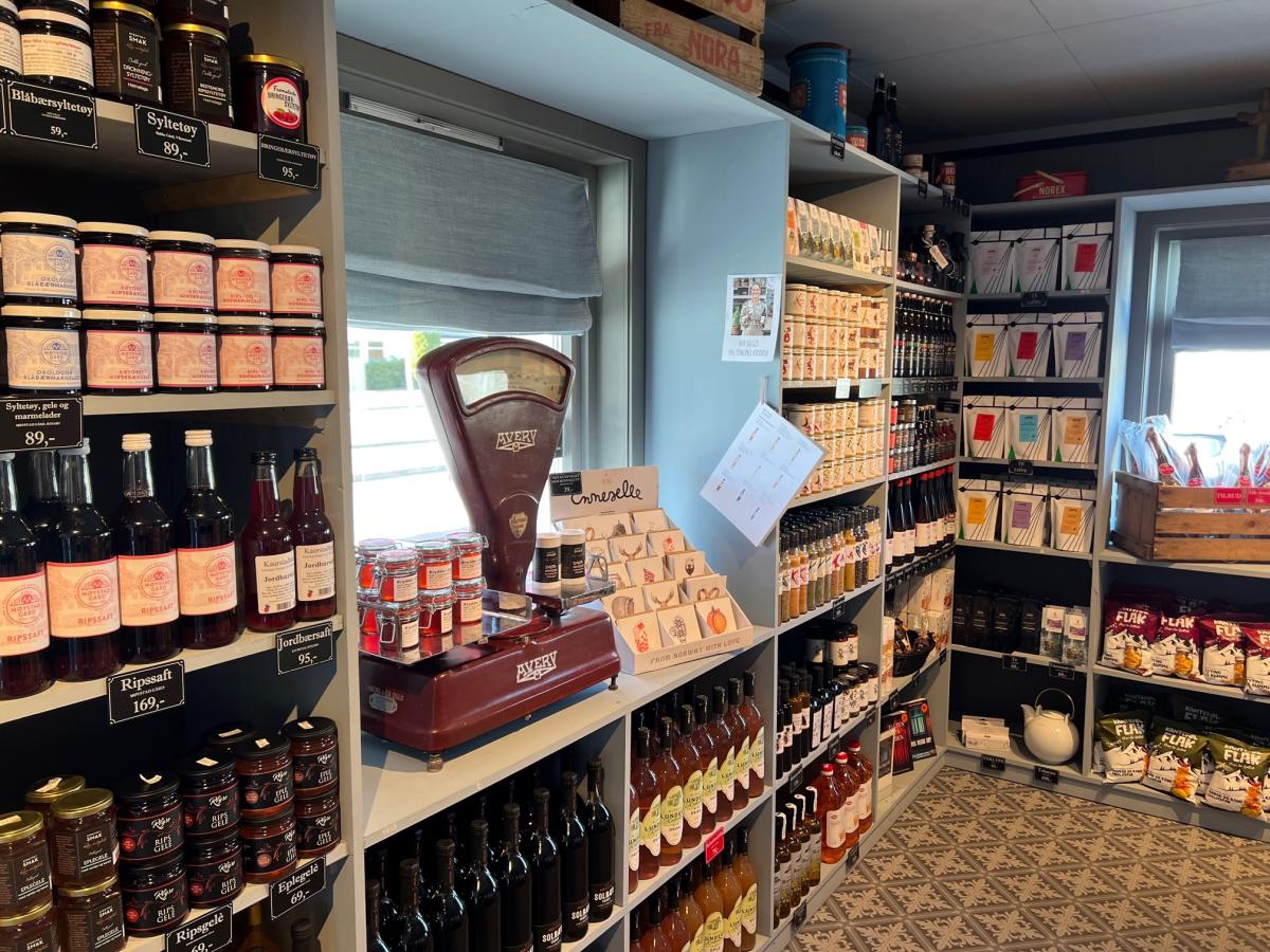 Romedal Catering og Landhandleri | Grocery | Romedal | Norway