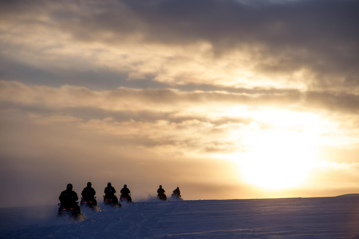 Snowmobile Safari to Tempelfjorden - Svalbard Adventures