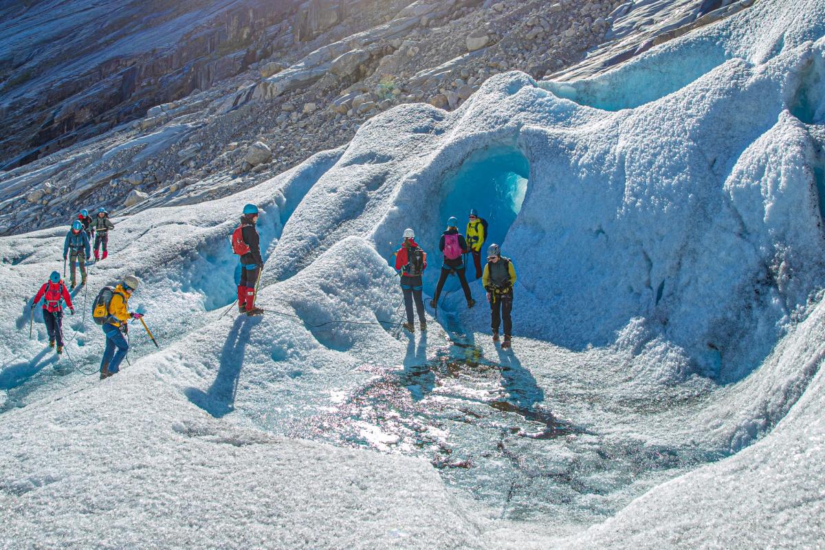 x-tra-short-blue-ice-hike-glacier-walking-jostedal-norway