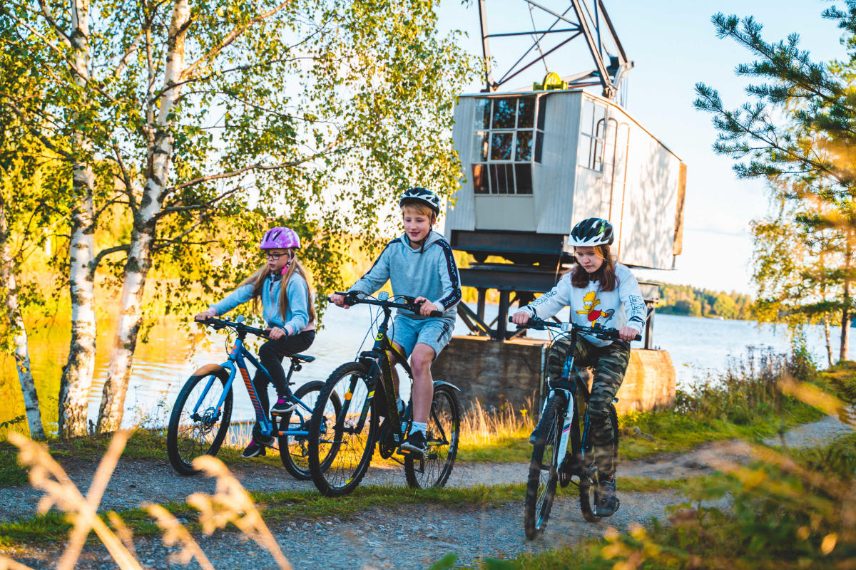 Bicycle: Around Rødenessjøen