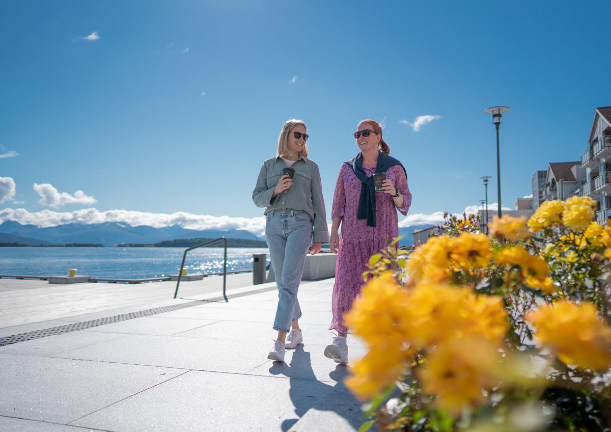 City walk in Molde