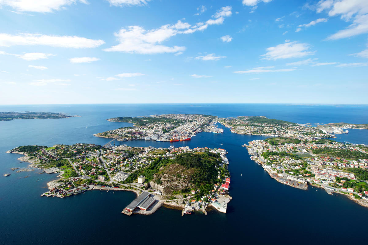 Guidet walk and Boat tour in Kristiansund, city by the Atlantic coast