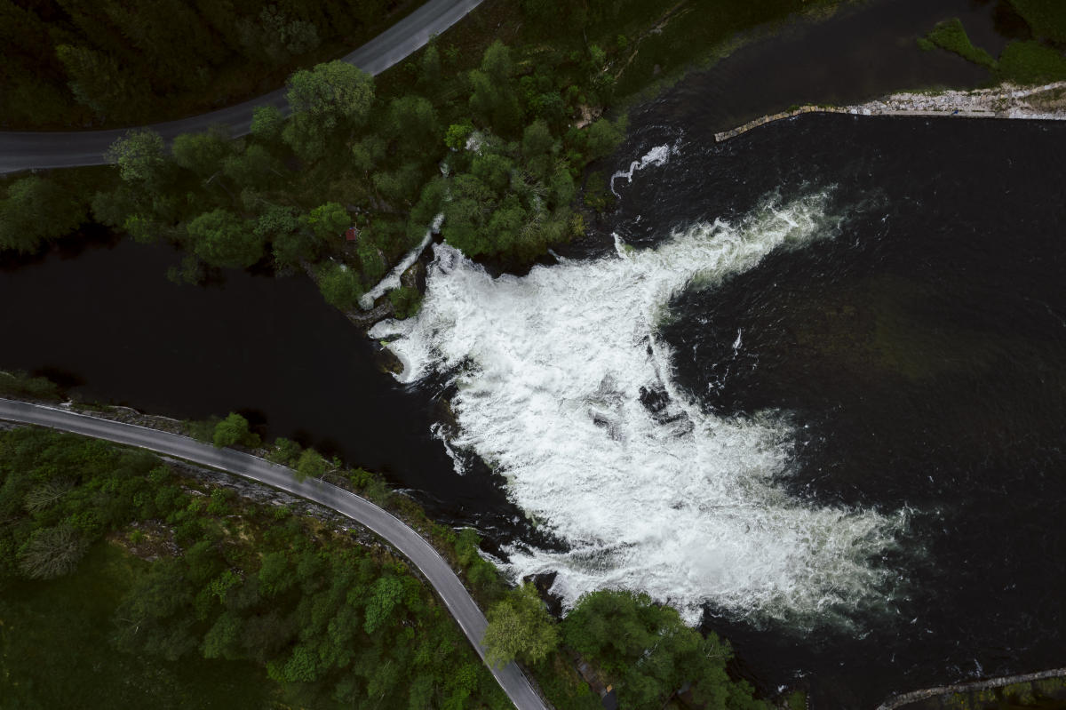 Osfossen waterfall nature attractions norway
