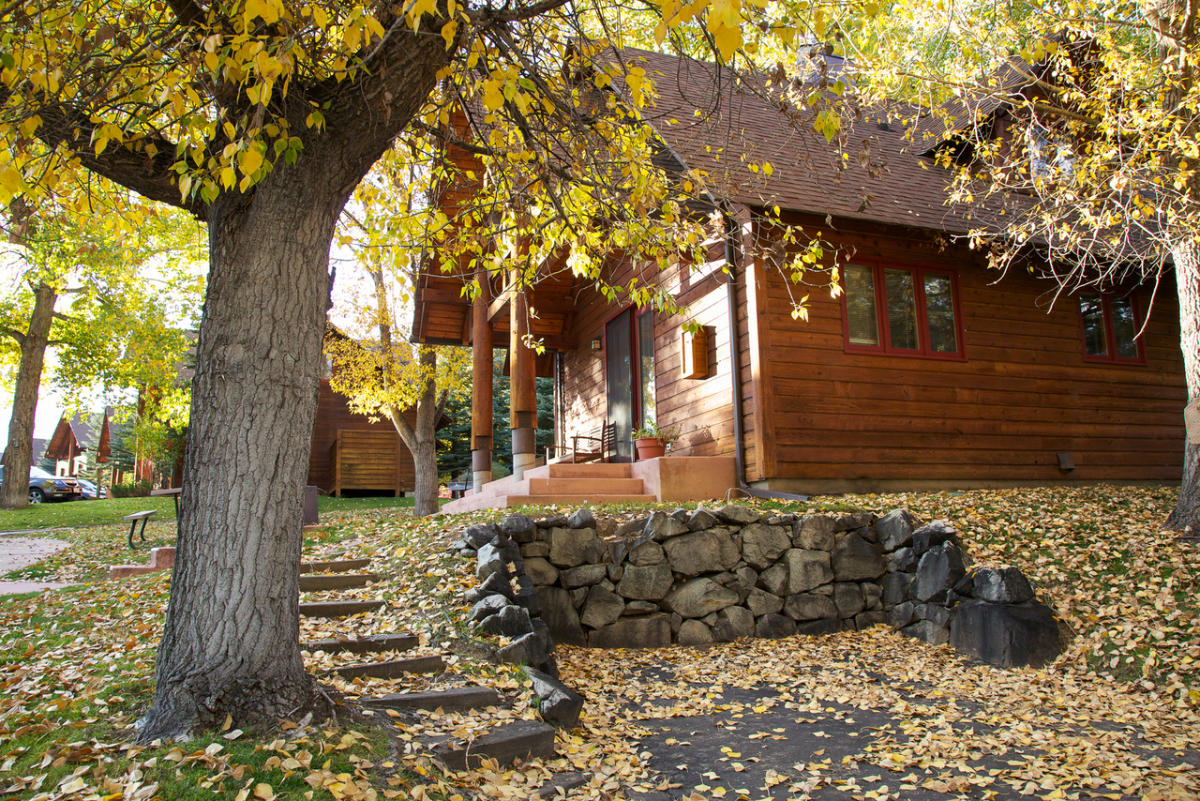 Cabins At Rams Horn Village Resort