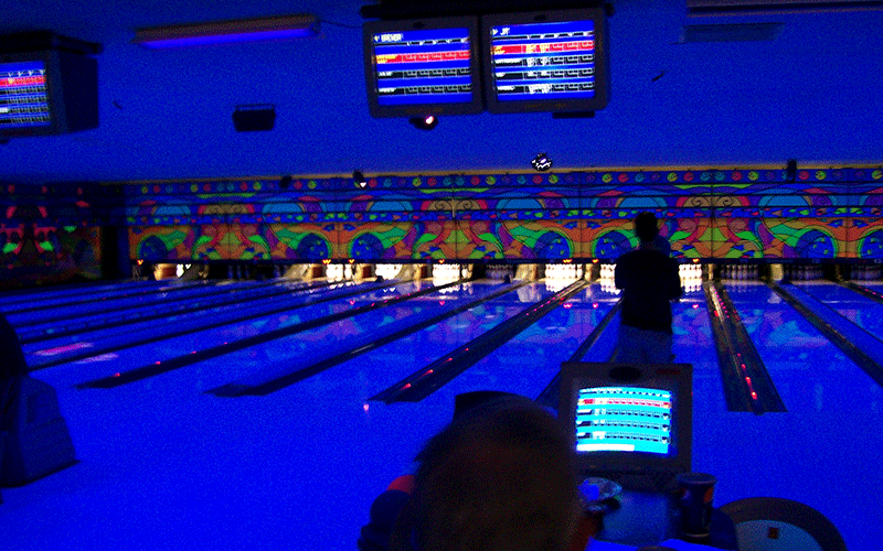 Holiday Lanes Bowling Center