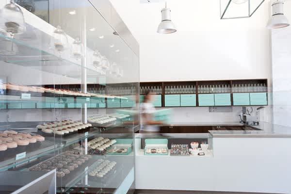Crave Cupcakes West University Restaurants In Houston Tx 77005 Crave Cupcakes West University