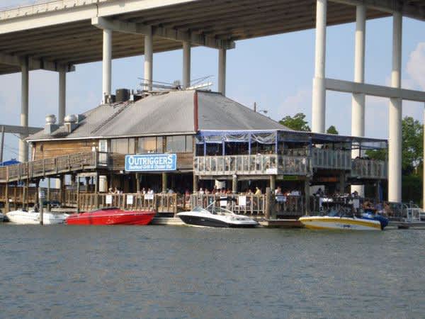 Outriggers Seafood Grill Oyster Bar Restaurants In Seabrook Tx Outriggers Seafood Grill Oyster Bar