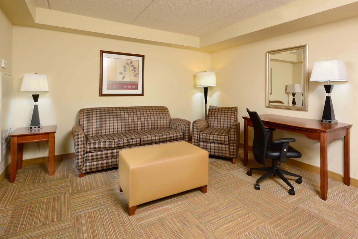 Hampton Inn Capital Blvd. North | Raleigh, NC 27616