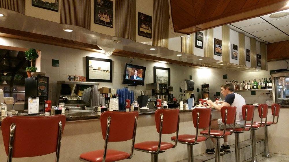 LESTER'S DINER Fort Lauderdale, FL 33315