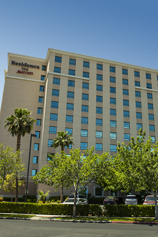 Pet-Friendly Hotel in Las Vegas, NV  Residence Inn Las Vegas Convention  Center