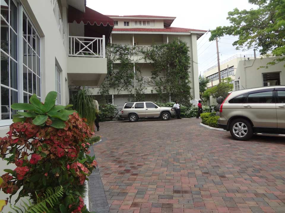 Altamont Court Hotel