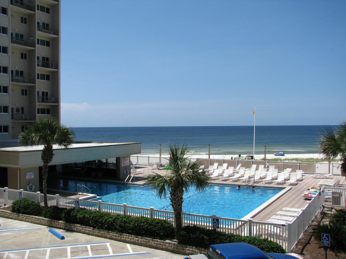 Pinnacle Port Vacation Rentals