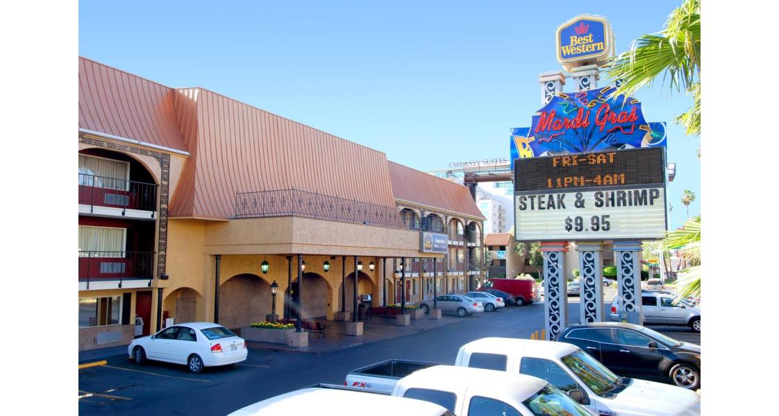 hotels close to mardi gras casino wv