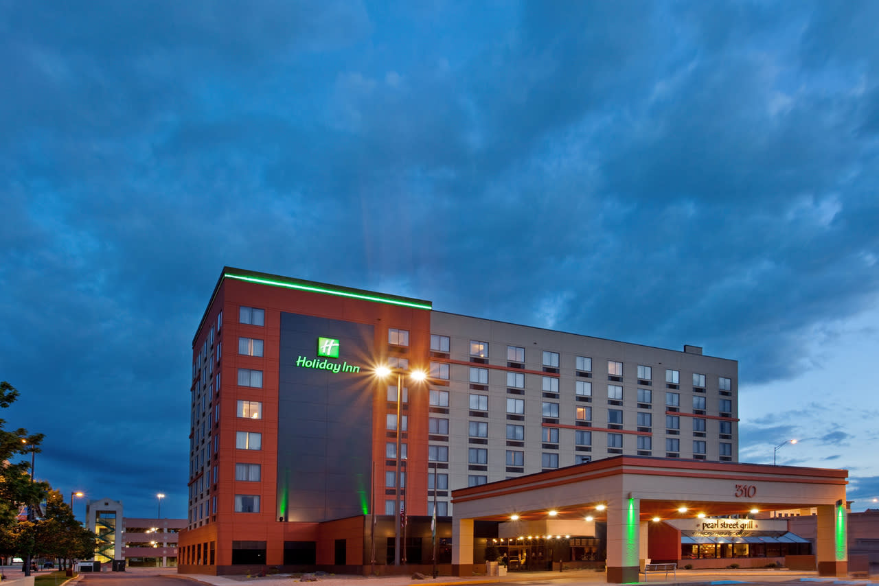 Holiday Inn Grand Rapids Downtown Accommodations In Grand Rapids Mi