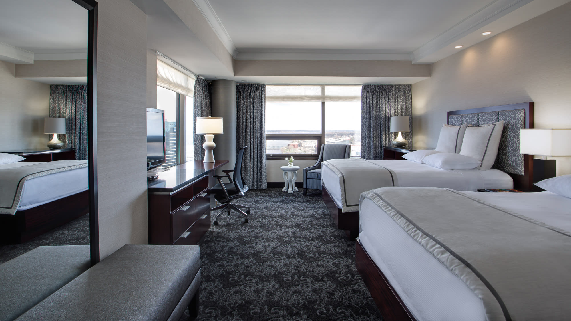 Amway Grand Plaza Curio Collection By Hilton Accommodations In Grand Rapids Mi