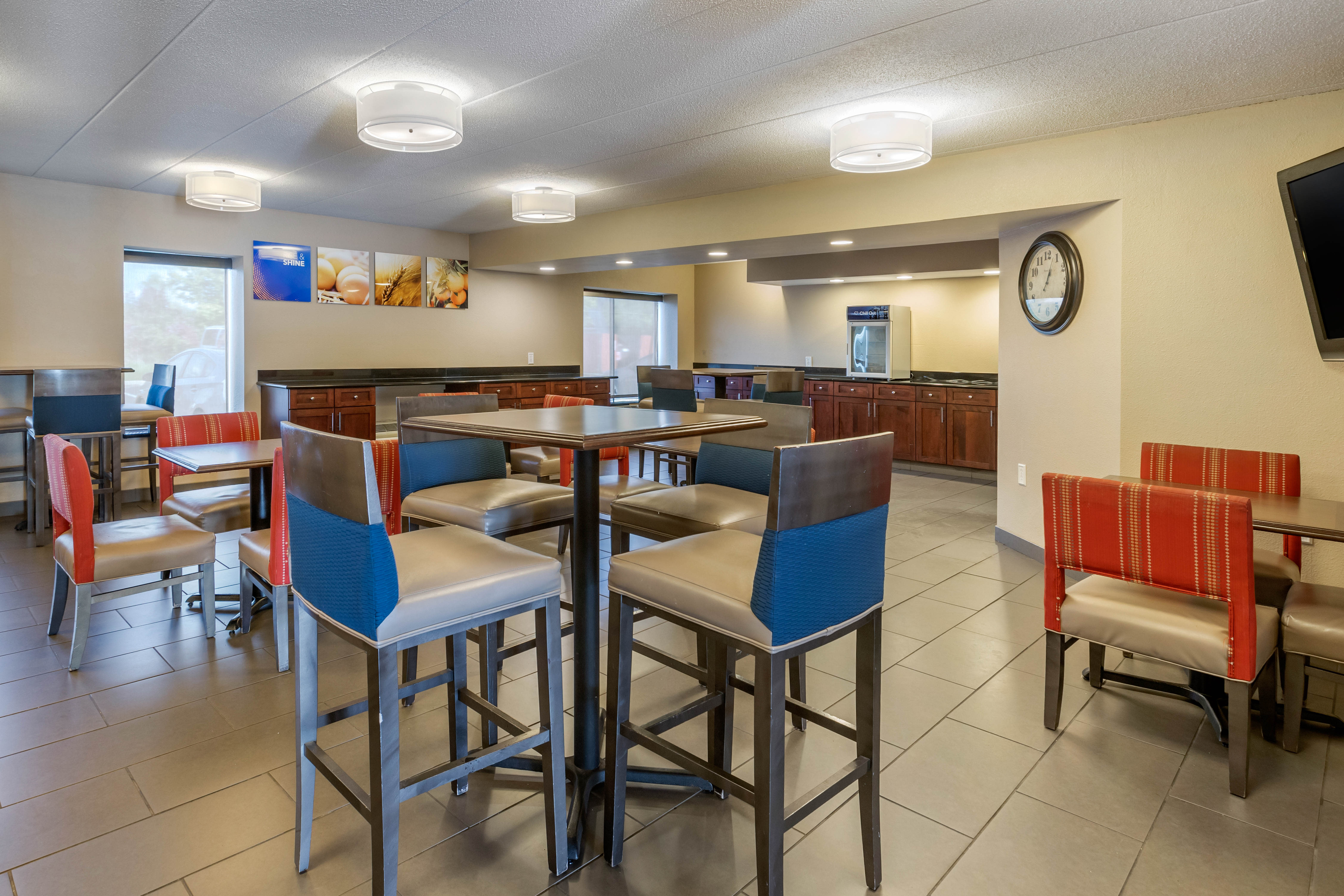 Comfort Inn Airport Accommodations In Grand Rapids Mi