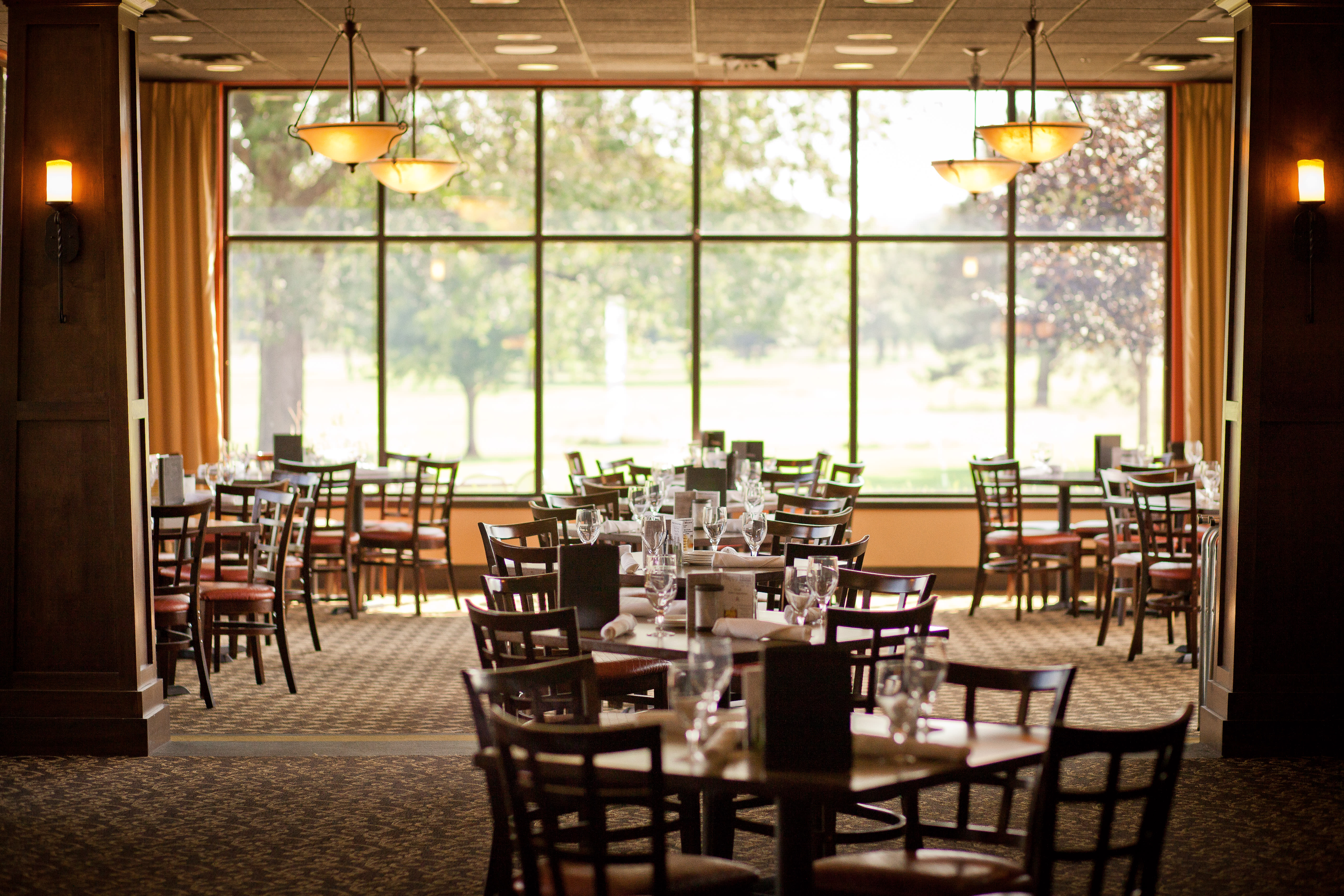 Rush Creek Bistro Restaurants In Grandville Mi Great Views Outdoor Dining