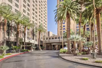 Hilton Grand Vacations Club, Strip