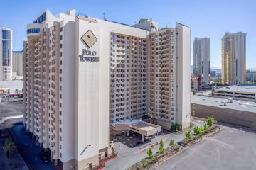 Hilton Vacation Club, Polo Towers